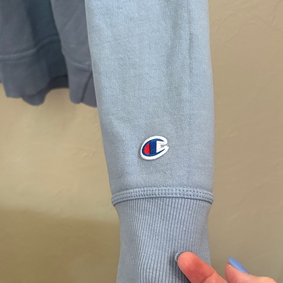 Champion Light Blue Crewneck Sweatshirt - Picture 2 of 4